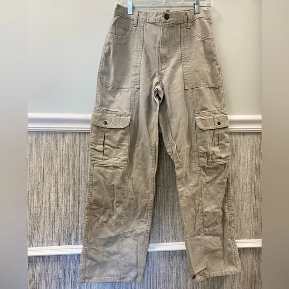 Aeropostale size medium women’s cargo pants. - Picture 8 of 8